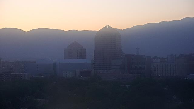 Albuquerque, Nuevo México Dom. 05:56