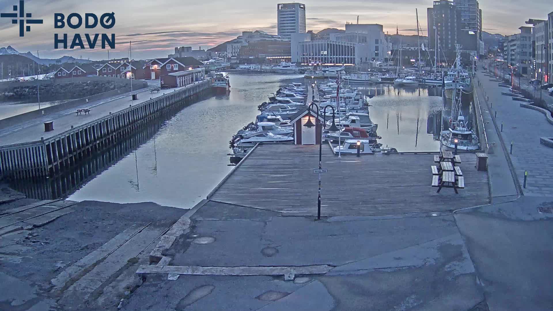 Bodø Fri. 02:25