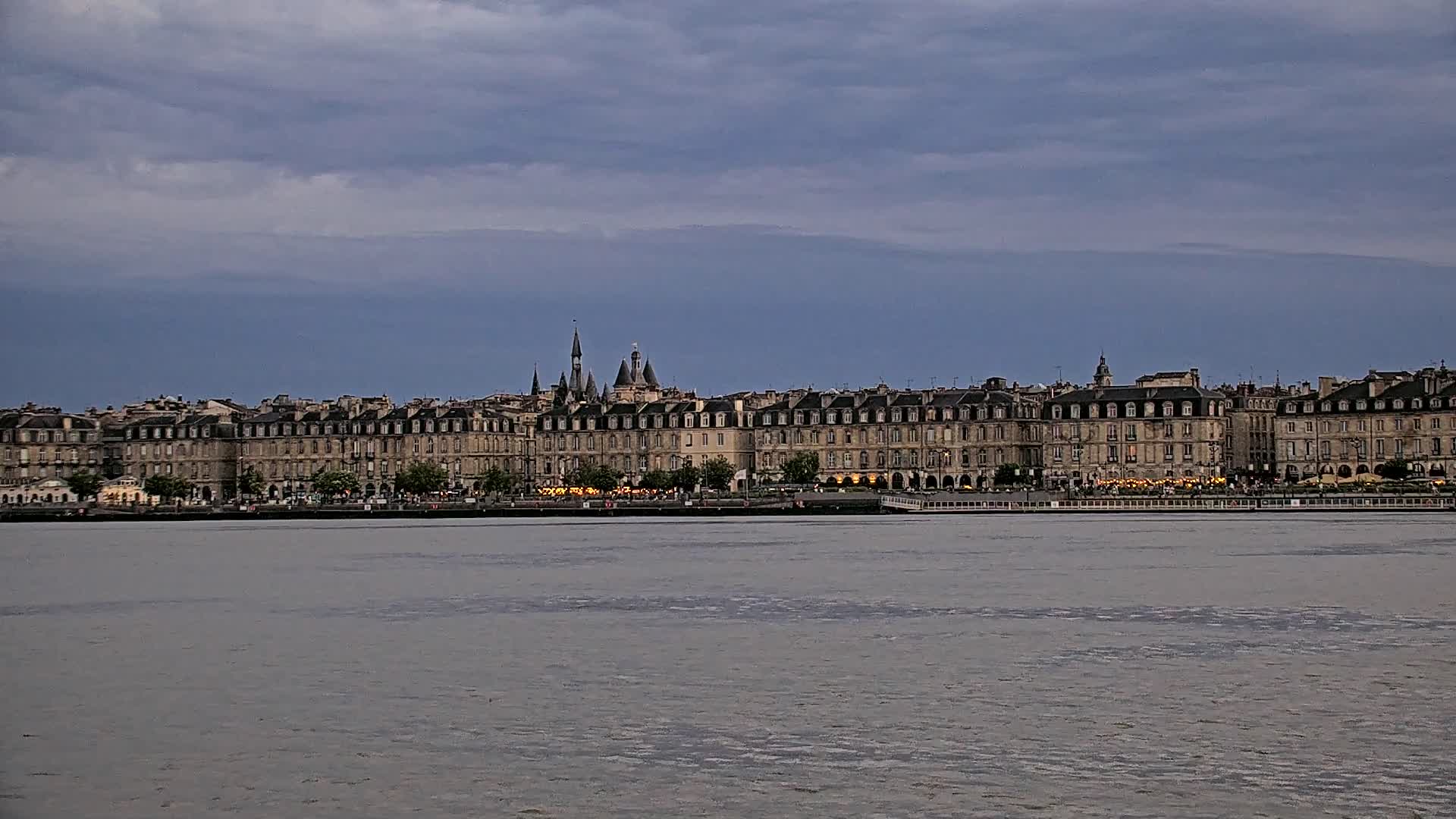 Bordeaux Mer. 22:19
