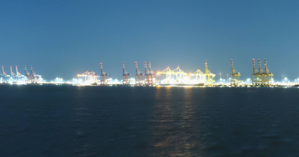 Bremerhaven Mo. 00:35