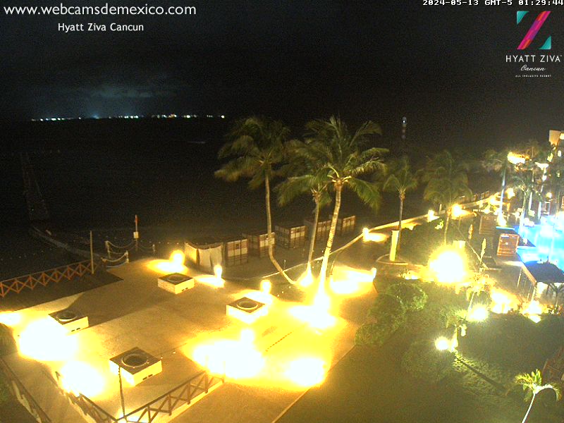Cancún Tue. 01:30