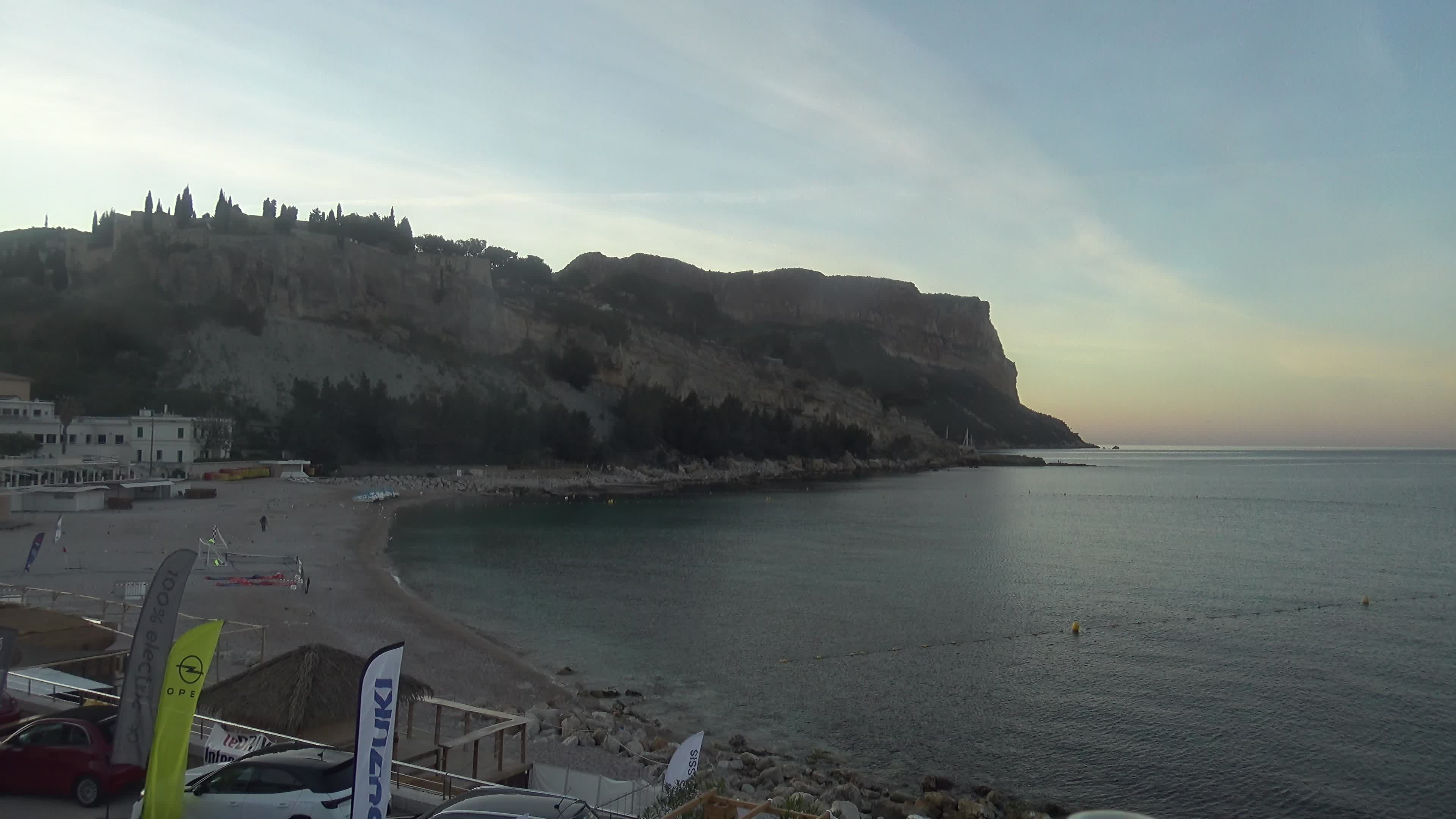Cassis Jue. 07:32