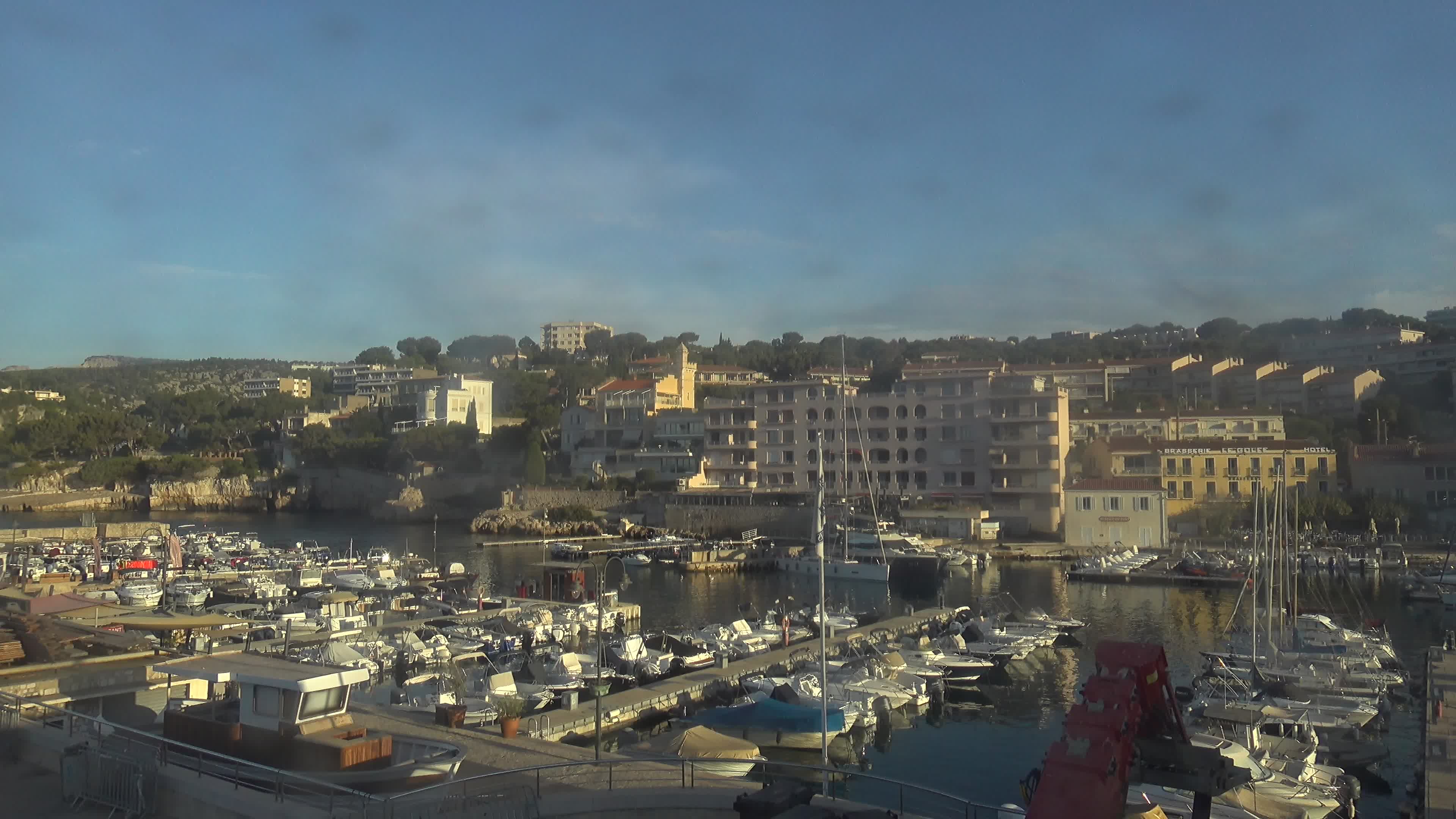 Cassis Wed. 08:32