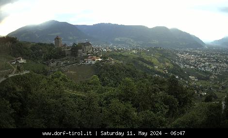 Dorf Tirol Lu. 06:49