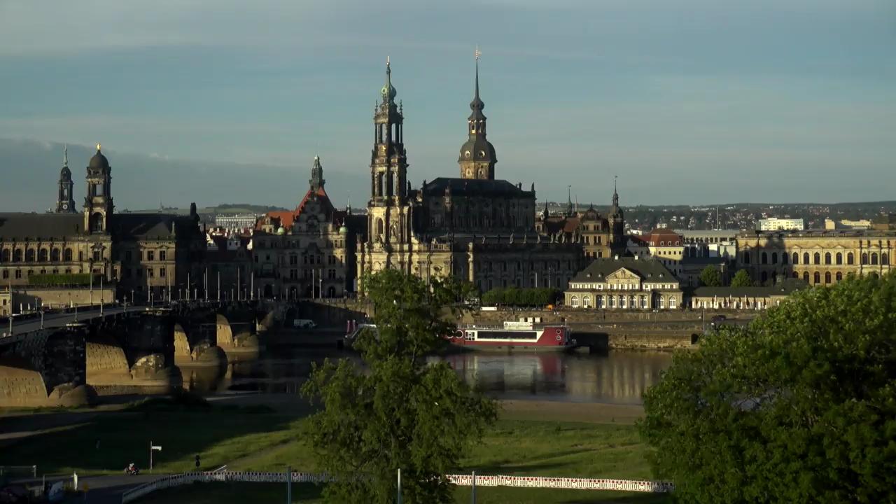 Dresden Tir. 06:29