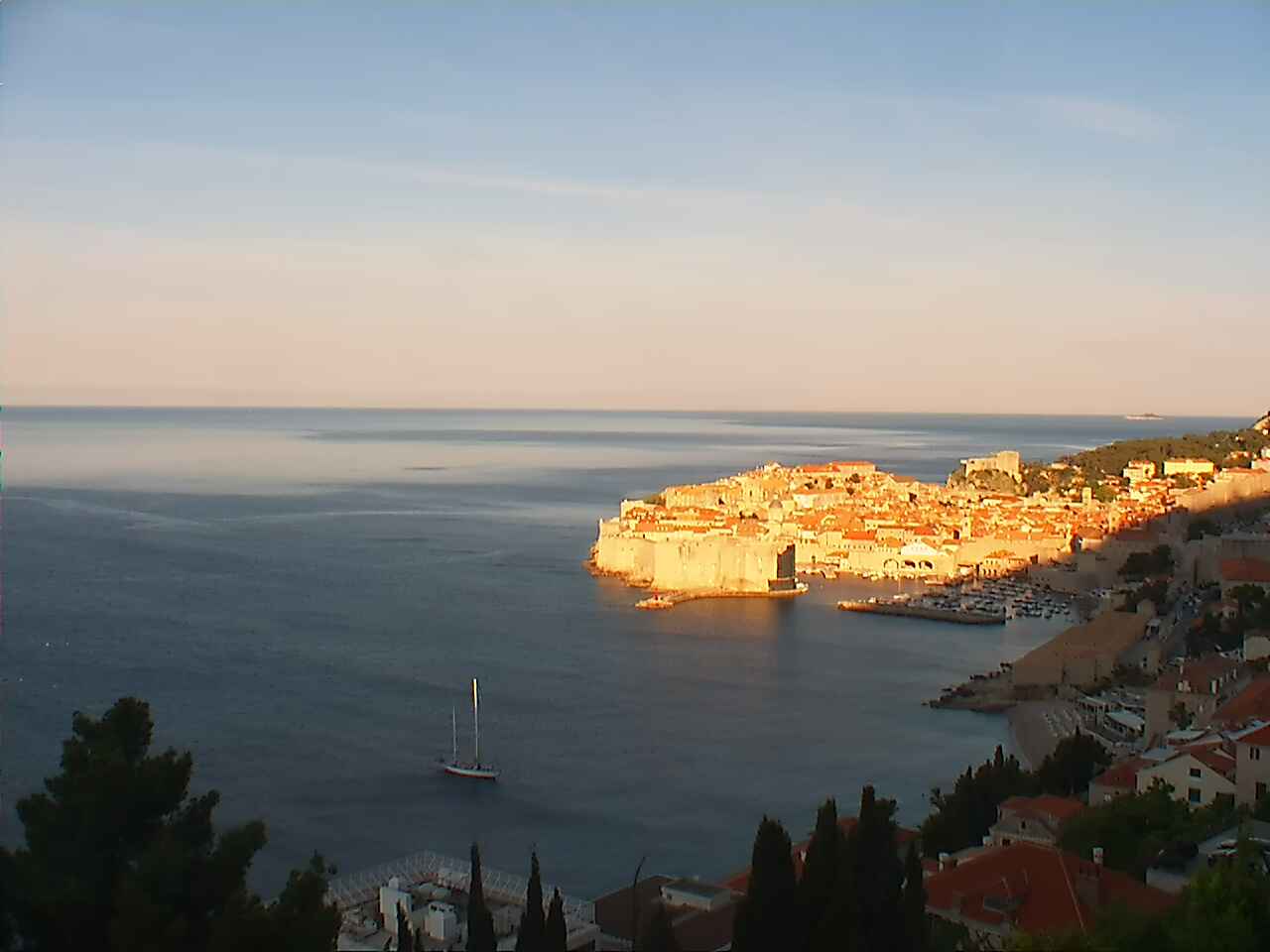 Dubrovnik Fri. 06:52