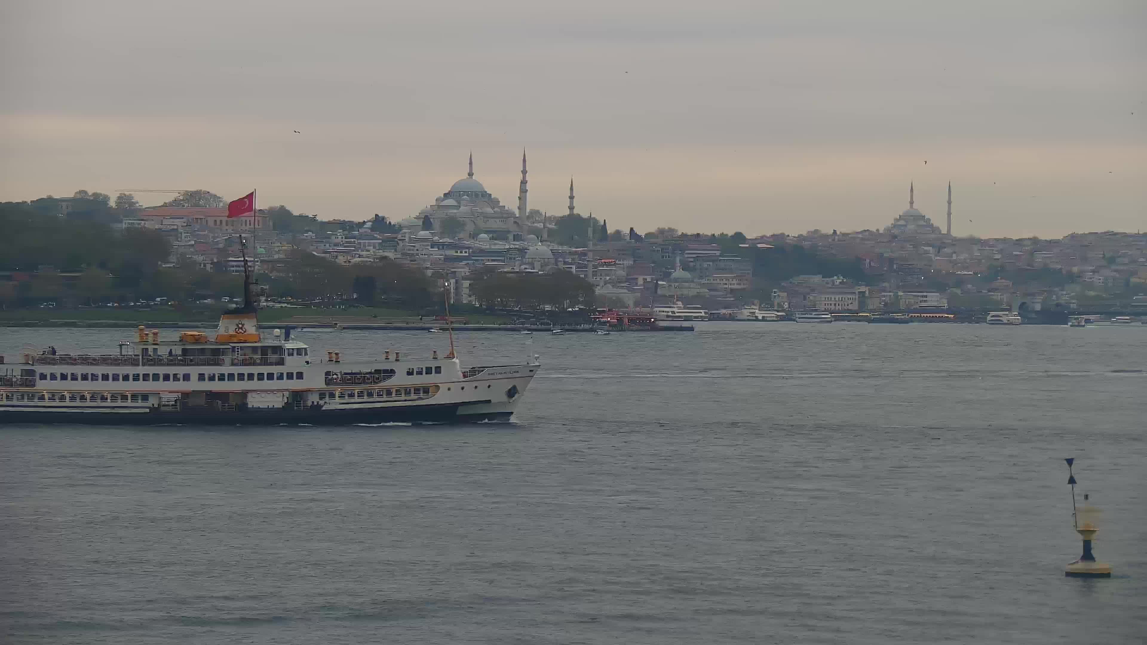 Estambul Sáb. 19:25