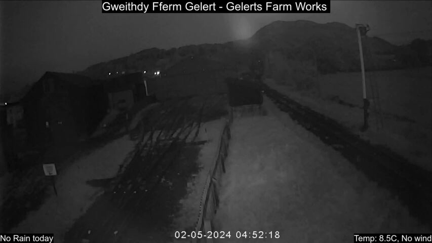 Gelert's Farm halt Mon. 04:54