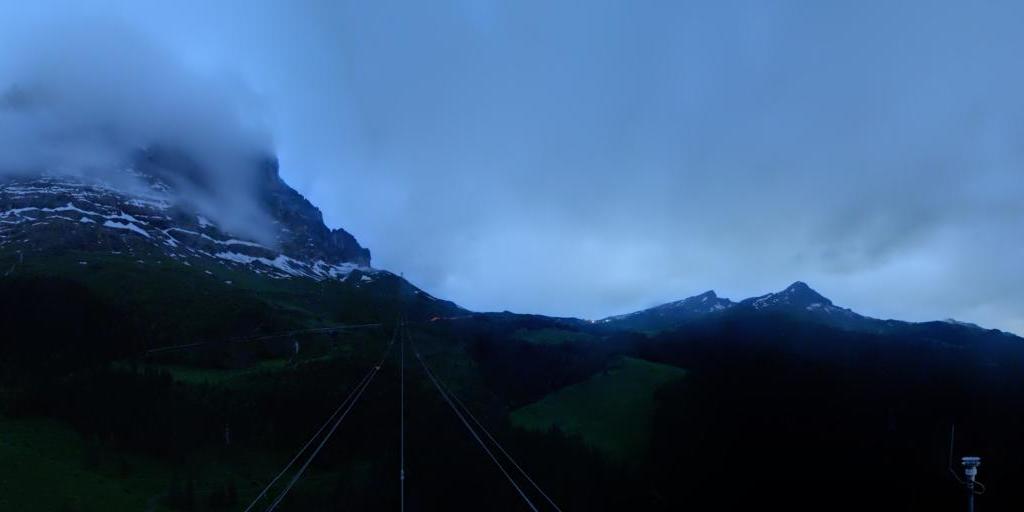 Grindelwald Lun. 00:25