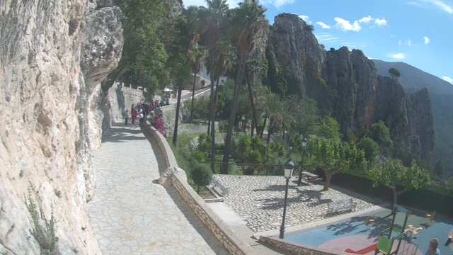 Guadalest Dom. 10:27