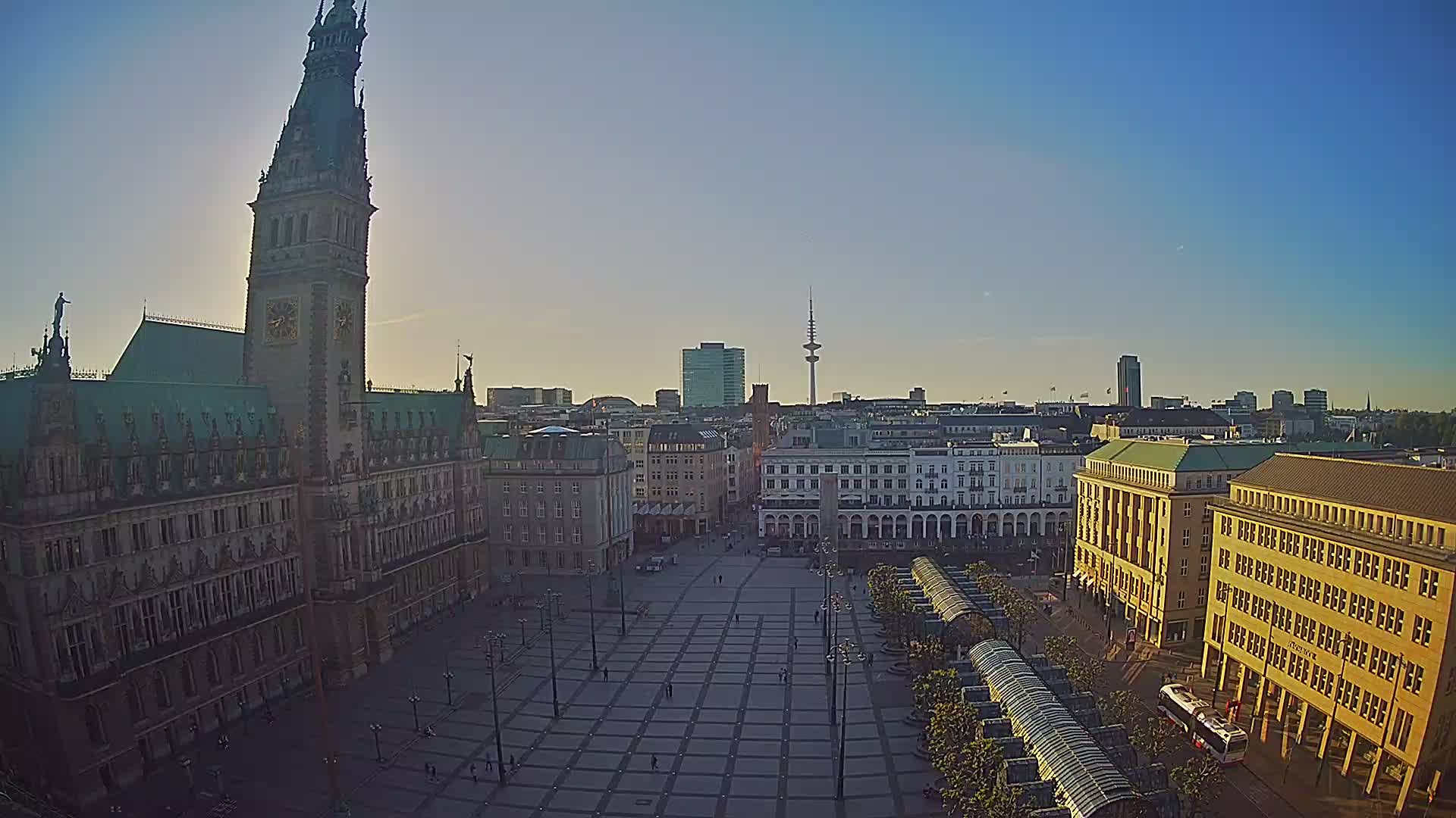 Hamburg Mo. 19:45