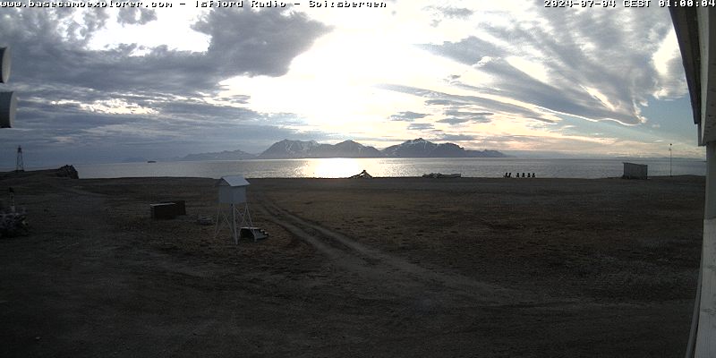 Kapp Linné (Spitsbergen) Thu. 01:10