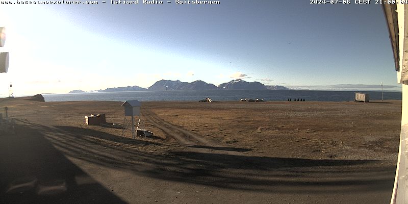 Kapp Linné (Spitzbergen) Do. 21:10