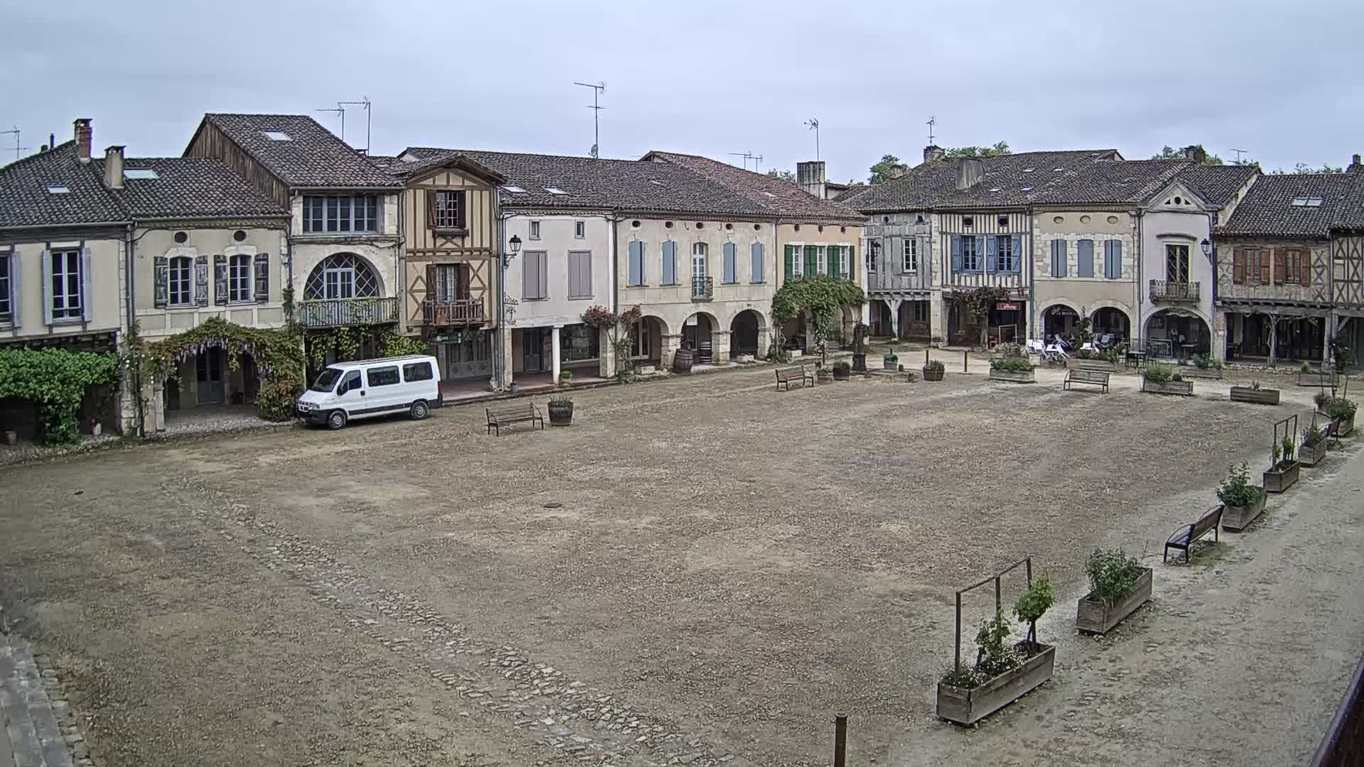 Labastide-d'Armagnac Thu. 09:08
