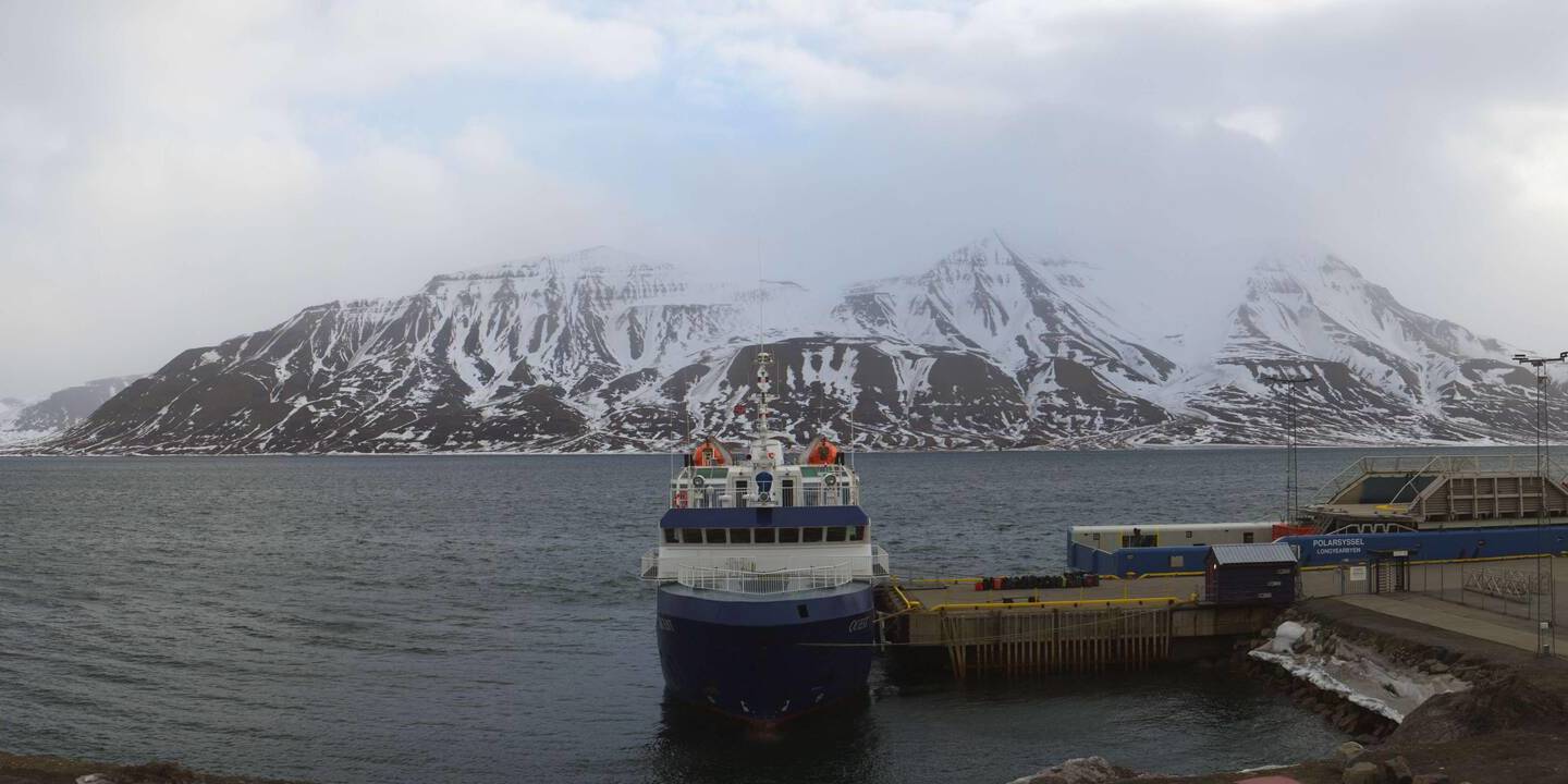 Longyearbyen (Spitsbergen) Gio. 07:50