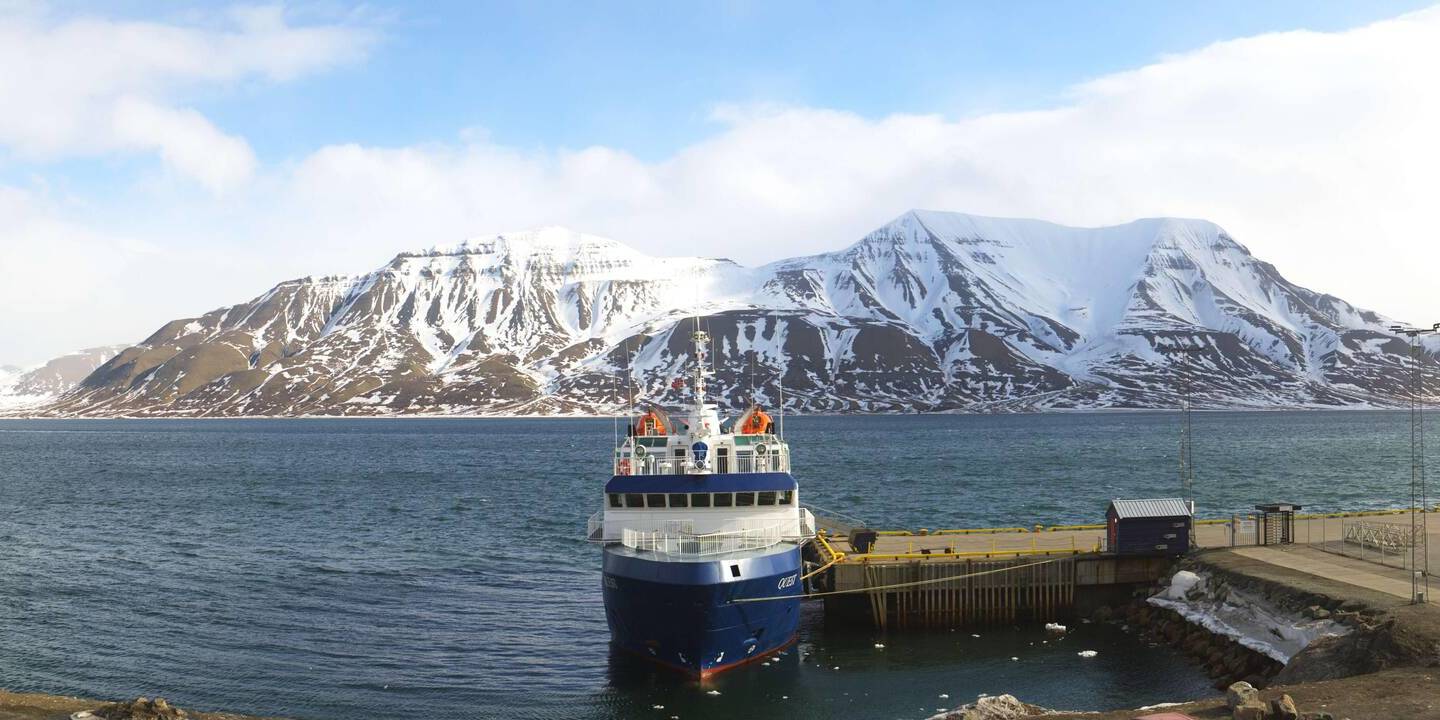 Longyearbyen (Spitsbergen) Gio. 09:50