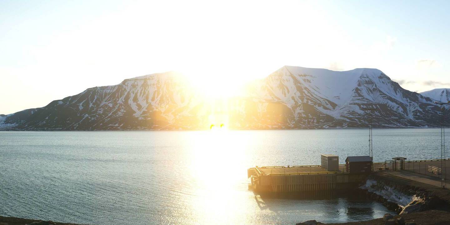 Longyearbyen (Spitzbergen) Do. 03:50