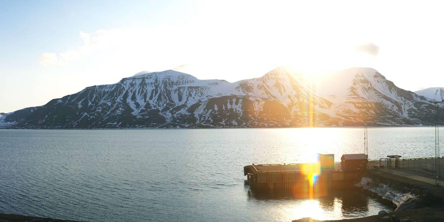 Longyearbyen (Spitzbergen) Do. 04:50