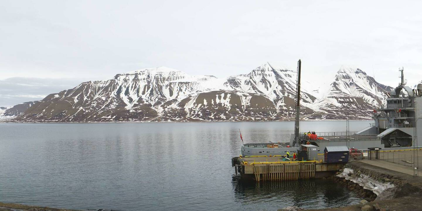 Longyearbyen (Spitzbergen) Do. 14:50