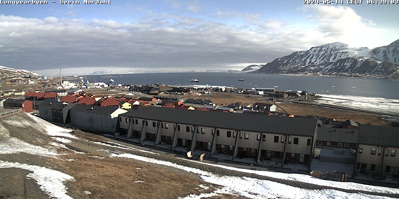 Longyearbyen (Spitzbergen) Mi. 06:54