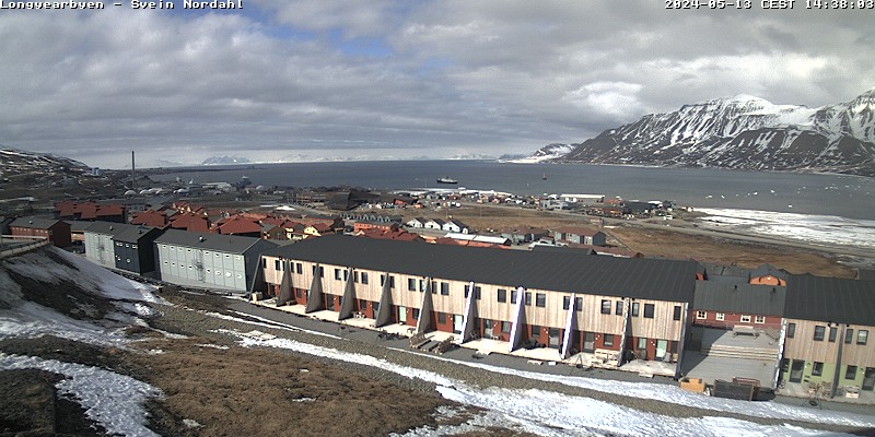Longyearbyen (Spitzbergen) Mi. 14:54