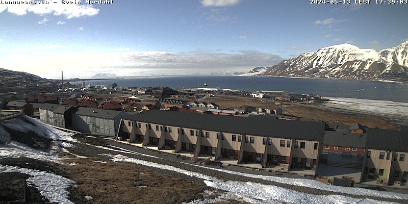 Longyearbyen (Spitzbergen) Mi. 17:54