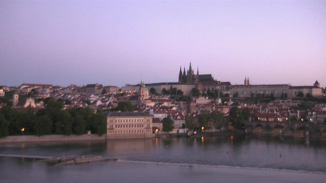 Prague Fri. 05:00
