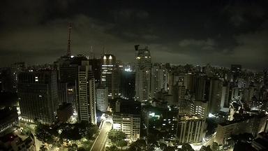São Paulo Dom. 00:51