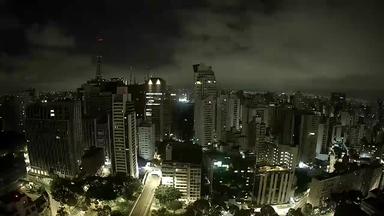 São Paulo Lør. 02:51