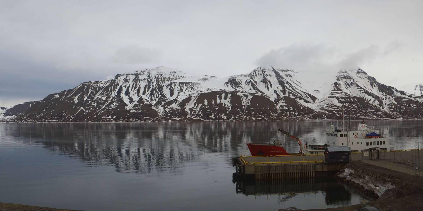 Spitsbergen - Longyearbyen Vie. 21:50