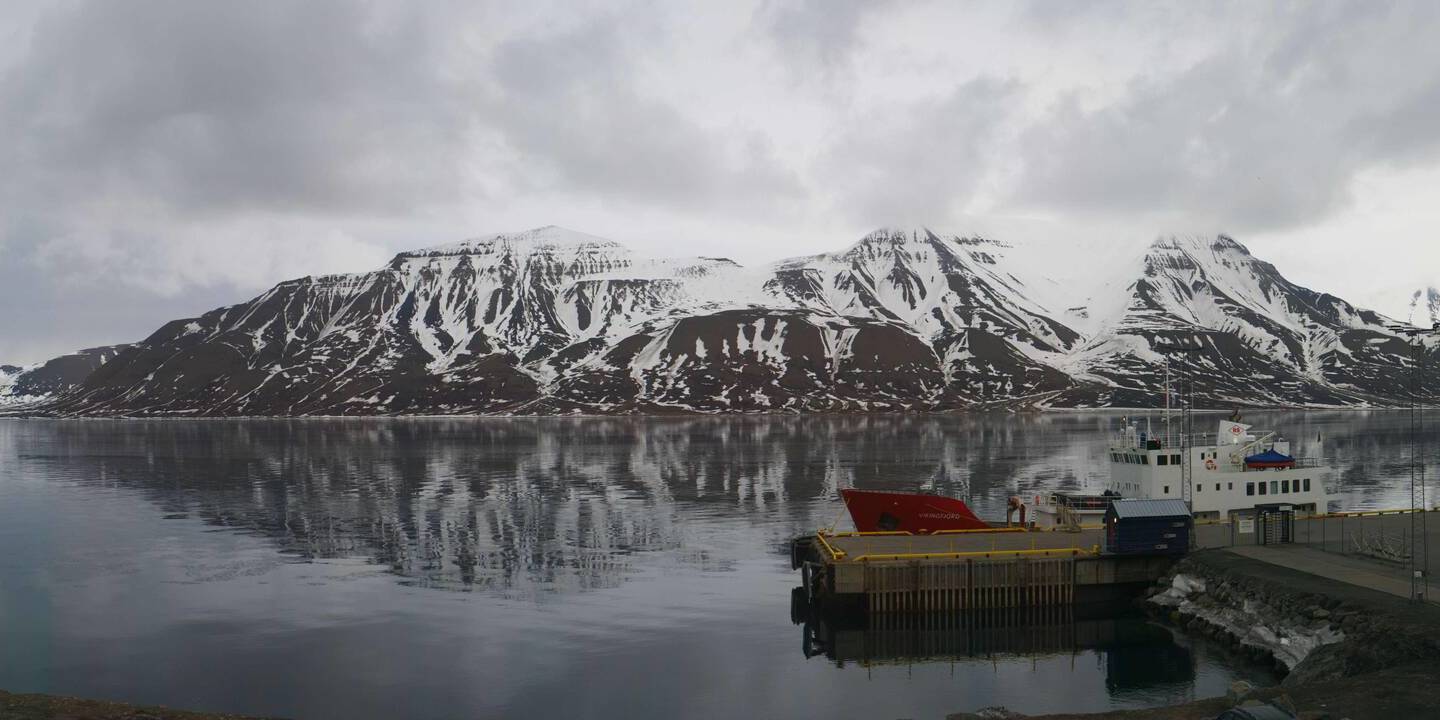 Spitsbergen - Longyearbyen Vie. 22:50