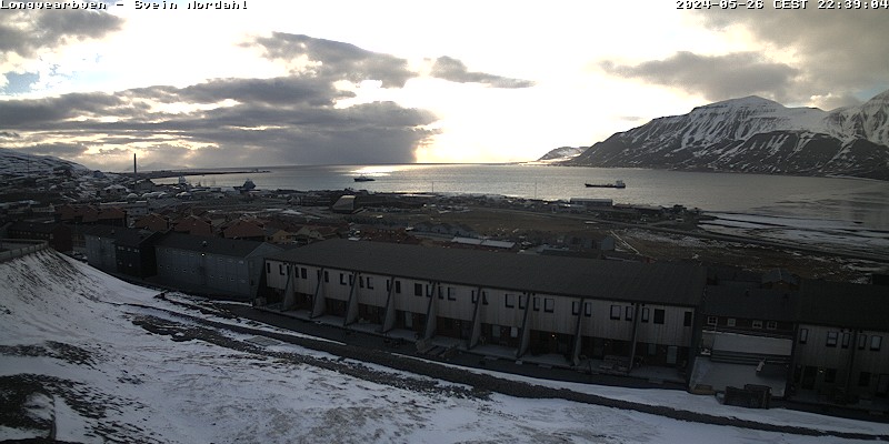 Spitsbergen - Longyearbyen Jue. 22:54