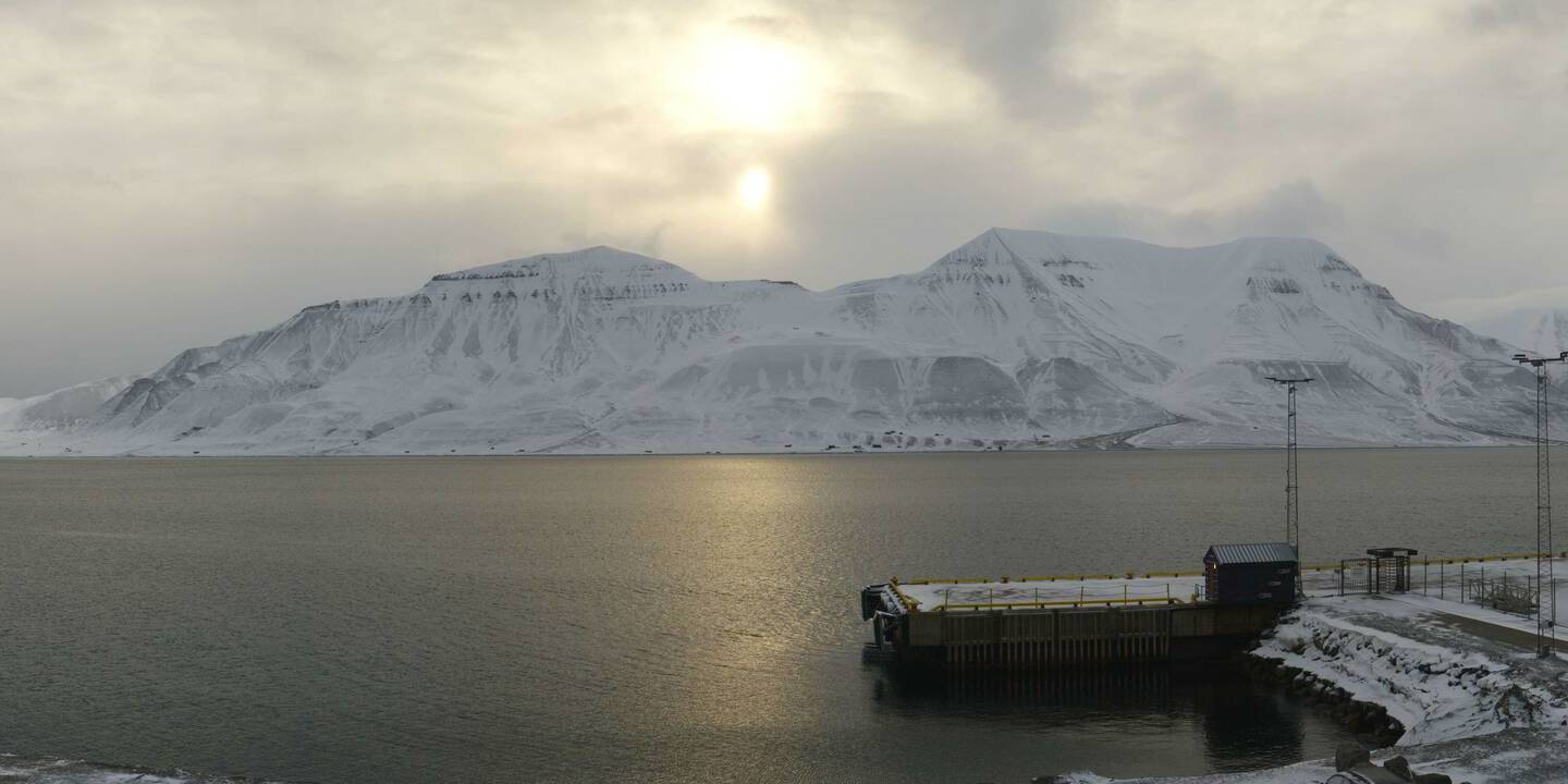 Spitzberg - Longyearbyen Di. 03:50