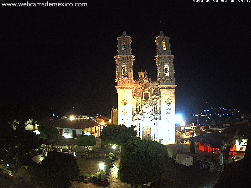 Taxco Dom. 01:30