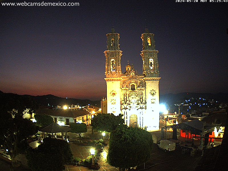 Taxco Dom. 06:30