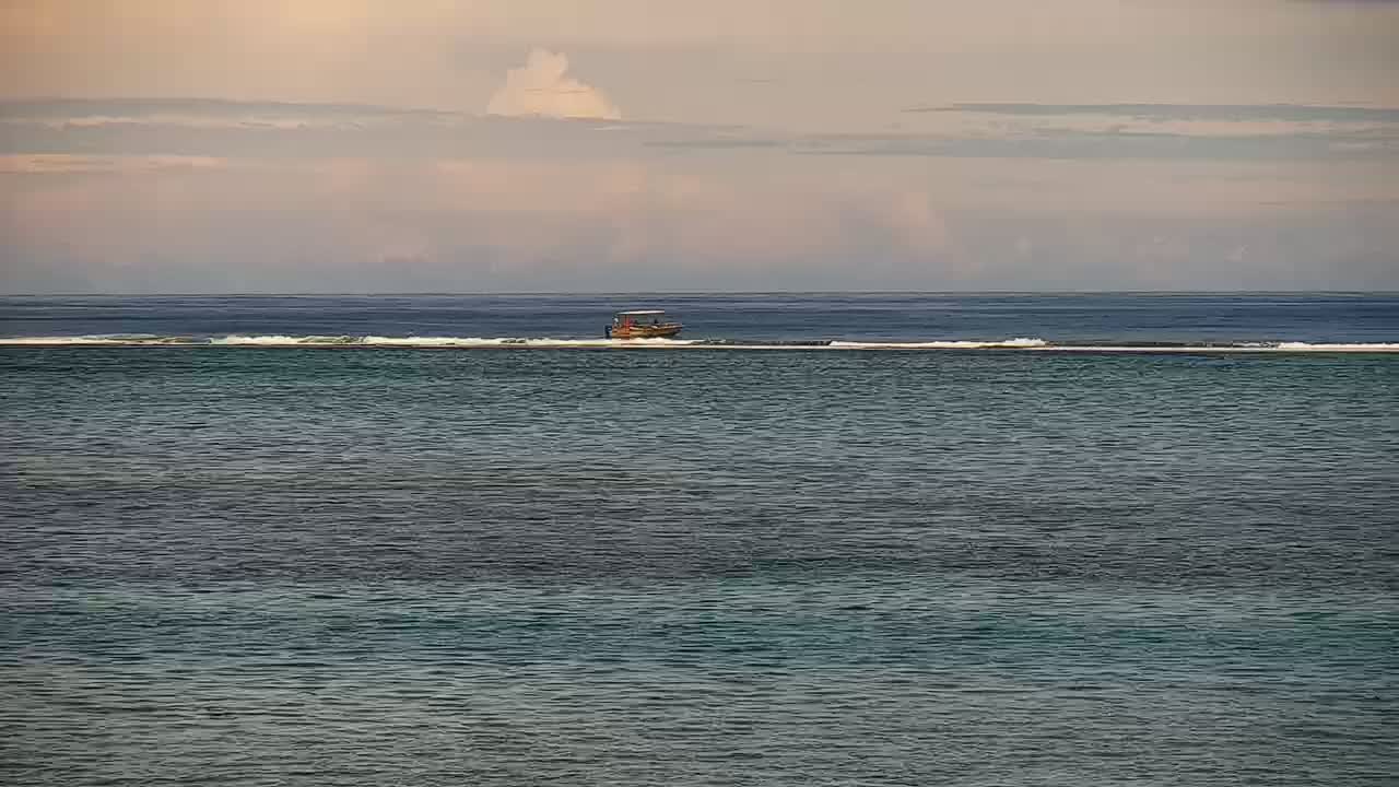 Teahupoo (Tahiti) Gio. 11:32