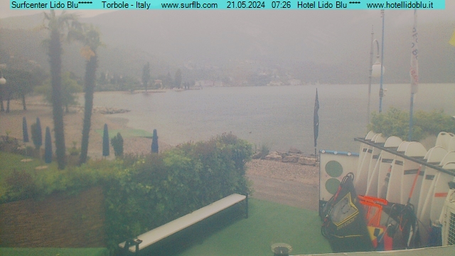 Torbole (Lago de Garda) Dom. 07:28