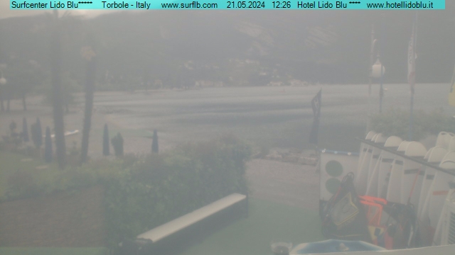 Torbole (Lago de Garda) Dom. 12:28
