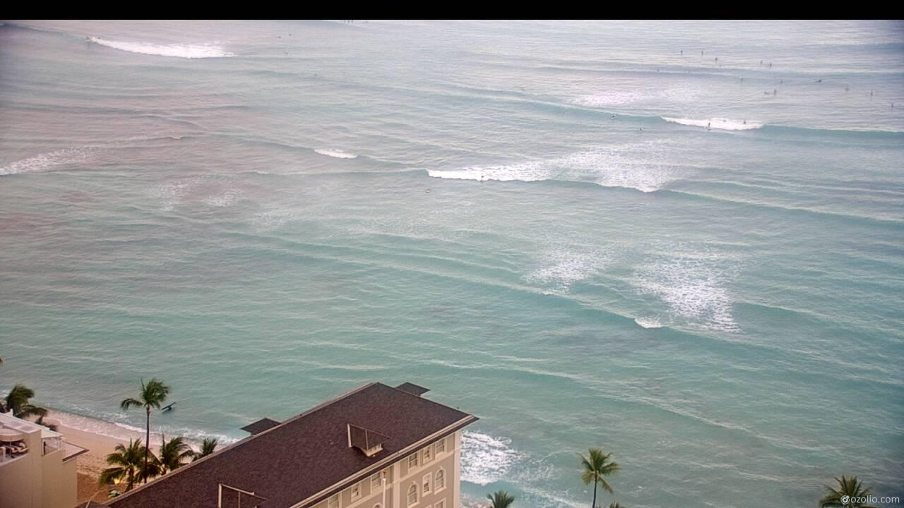 Waikiki Beach, Hawaii Gio. 06:18