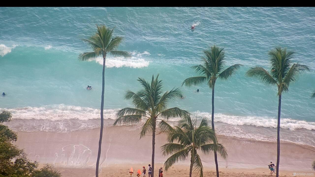 Waikiki Beach, Hawaii Sáb. 16:17
