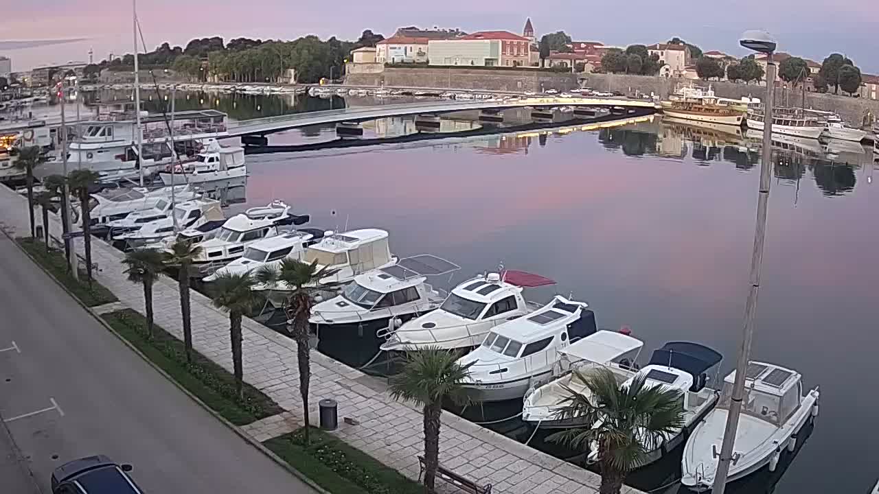 Zadar Jue. 05:18