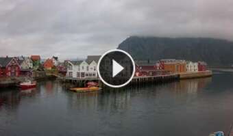 Henningsvær Lun. 09:58