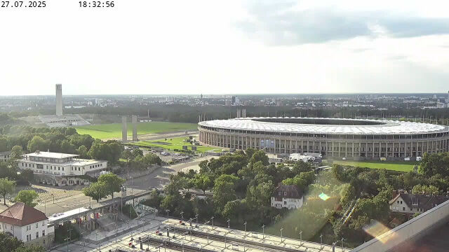 Webcam Berlin Today 18:34