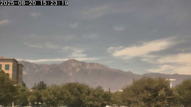 Webcam San Bernardino, California Today 15:27