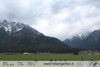 Webcam Toblach (Dolomites): View of the Dolomites