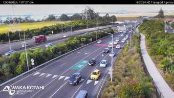 Webcam Te Atatu Sur: Traffic SH16, Te Atatu Road
