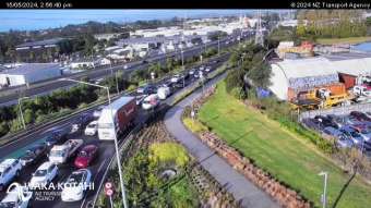 Webcam Te Atatu South: Verkehr SH16, Lincoln Road