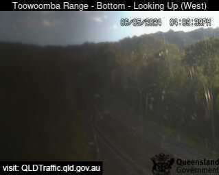 Webcam Toowoomba: Toowoomba Range - Bottom (Looking up - west)