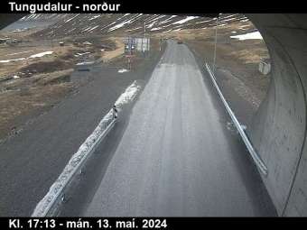Webcam Tungudalur: Route 60 (Breiðadals- og Botnsheiðargöng) Verso il Nord