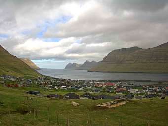 View over Leirvík